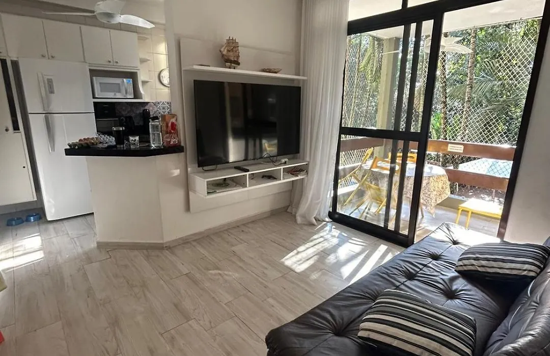 Apto Riviera de São Lourenço com Piscinas Aquecidas,Quadra,Sacada Gourmet-1